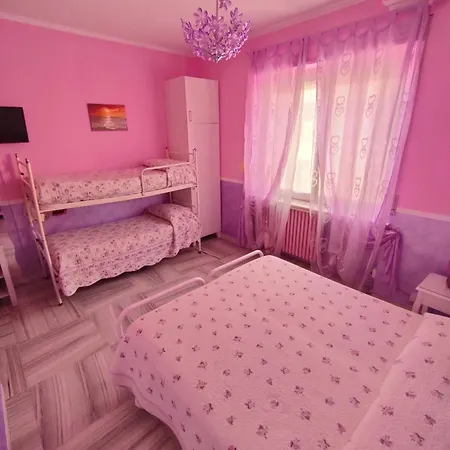 Serenella Szálloda