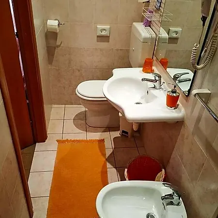 Otel Serenella 2*