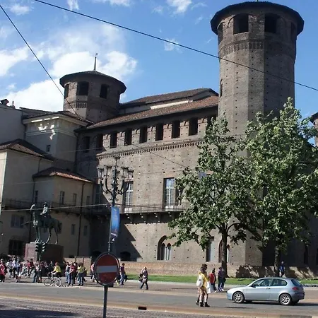 Otel Serenella 2*